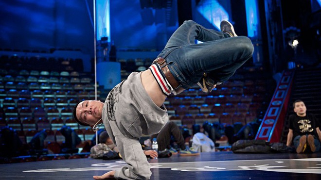 Phạm Khánh Linh: Từ xóm liều đến làng hip hop thế giới - ảnh 1