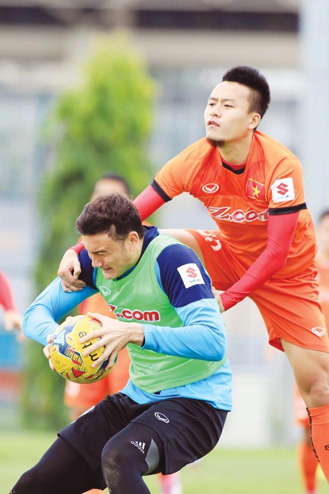 Tuyển Việt Nam chốt danh sách dự AFF Cup: Tiếc cho Huy Toàn - ảnh 1