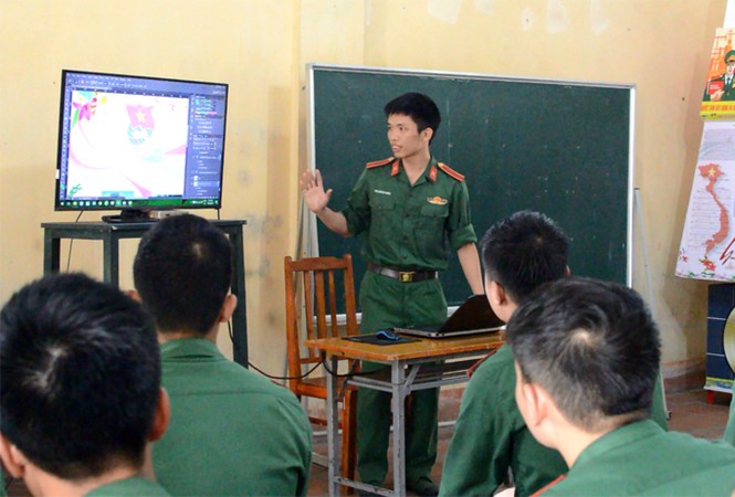 Tiến tới Đại hội Đoàn toàn quốc lần thứ XI: Thủ lĩnh áo lính đa tài - ảnh 1