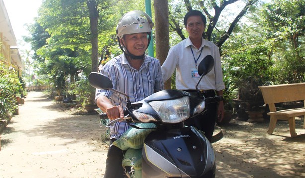 Chạy… chữ mùa lũ - ảnh 2
