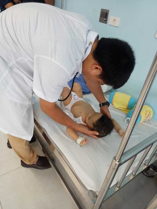 Con bị bạo hành, không chỉ bà giúp việc có lỗi - ảnh 1