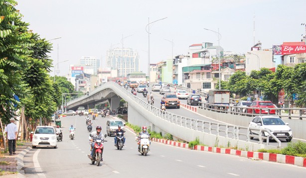 Cụ thể hóa nhiều giải pháp để tạo đột phá giao thông Hà Nội - ảnh 1