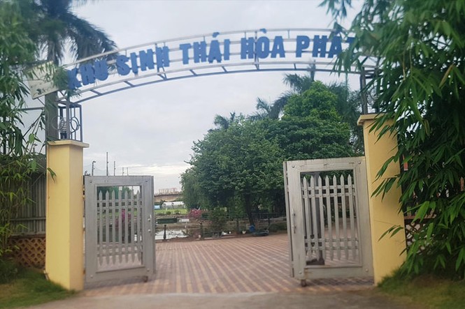 Bờ bãi thành sân tập golf, nhà hàng: Ai trục lợi? - ảnh 1