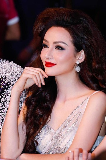 Lạc giữa 'tâm sự dao kéo' - ảnh 1