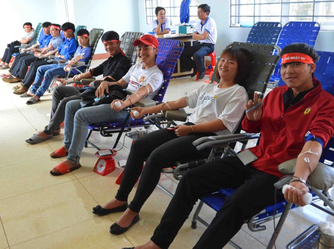 Chủ Nhật Đỏ tại Đắk Lắk: Cổ vũ hiến máu và phát huy bản sắc văn hóa - ảnh 2