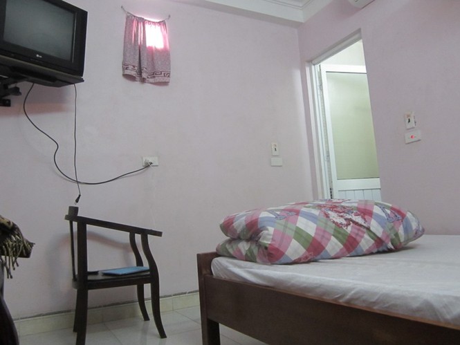 Giá nhà nghỉ, khách sạn quanh đền Trần tăng 10 lần - ảnh 1