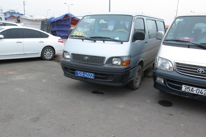 Xe biển xanh lại xuất hiện tại lễ Khai ấn đền Trần - ảnh 6