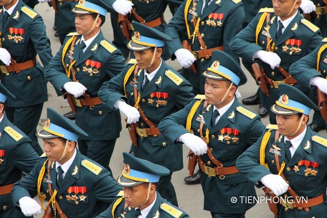 Ngắm đoàn diễu binh dài 5km tại Điện Biên Phủ - ảnh 4