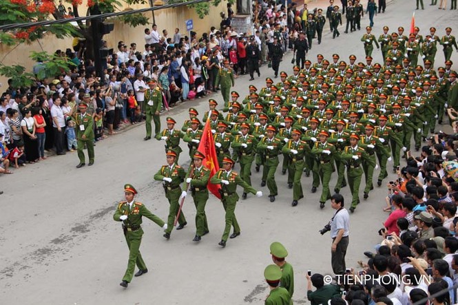 Ngắm đoàn diễu binh dài 5km tại Điện Biên Phủ - ảnh 12