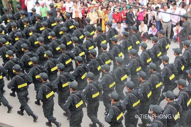 Ngắm đoàn diễu binh dài 5km tại Điện Biên Phủ - ảnh 16