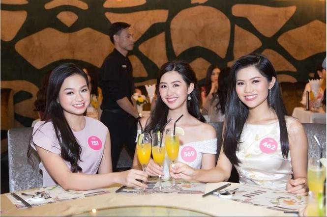 Thí sinh Hoa hậu Việt Nam trải nghiệm ẩm thực đẳng cấp tại Lion City - ảnh 3