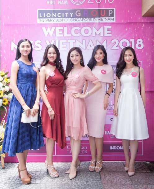 Thí sinh Hoa hậu Việt Nam trải nghiệm ẩm thực đẳng cấp tại Lion City - ảnh 1