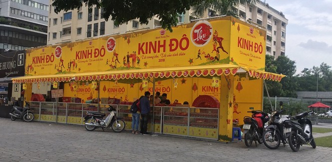 Hà Nội: Hàng loạt quầy bánh Trung thu