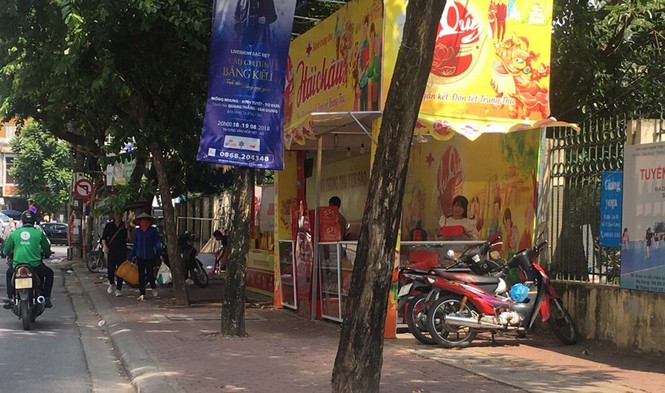 Hà Nội: Hàng loạt quầy bánh Trung thu
