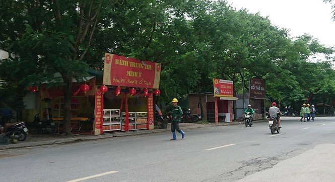 Hà Nội: Hàng loạt quầy bánh Trung thu