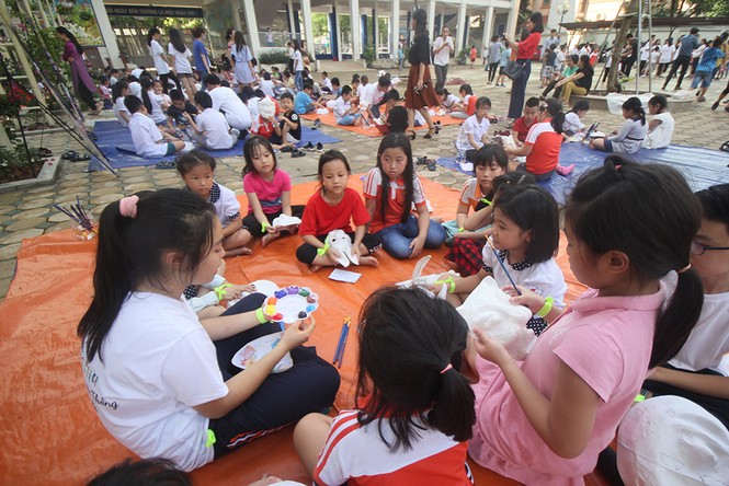 Học sinh Hà Thành làm mặt nạ giấy bồi đón Trung thu truyền thống - ảnh 1