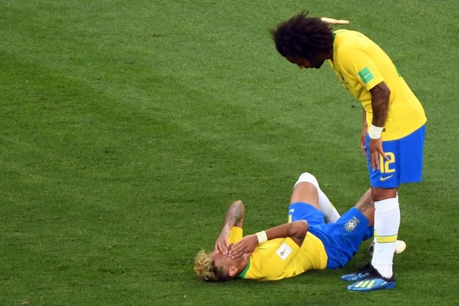 Brazil bị chia điểm, ngôi sao Neymar hứng bão chỉ trích - ảnh 6