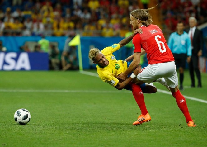 Brazil bị chia điểm, ngôi sao Neymar hứng bão chỉ trích - ảnh 3