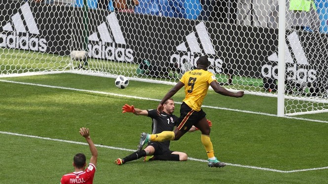 Tay săn bàn Lukaku lập kỳ tích, sánh ngang Maradona - ảnh 1
