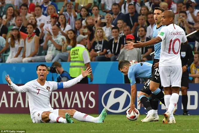 'Uruguay đá thế, Bồ Đào Nha bị loại là đúng'! - ảnh 1