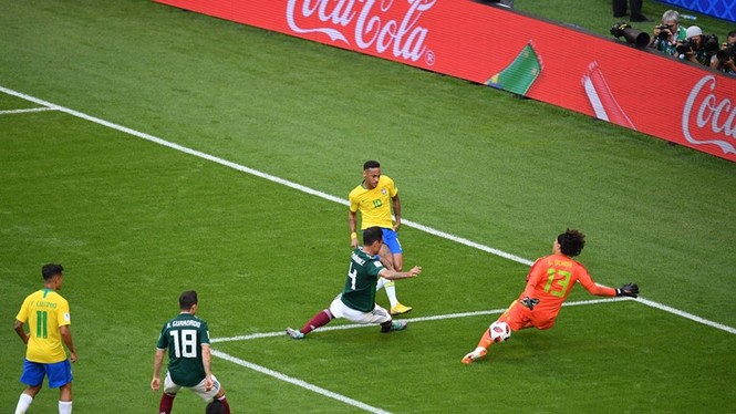 Neymar tỏa sáng, Brazil vào tứ kết World Cup 2018 - ảnh 24
