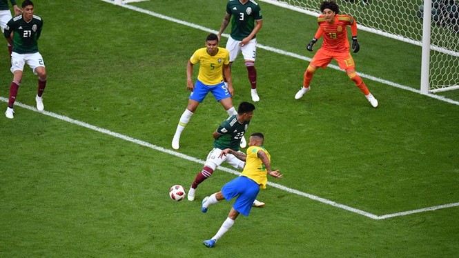 Neymar tỏa sáng, Brazil vào tứ kết World Cup 2018 - ảnh 25