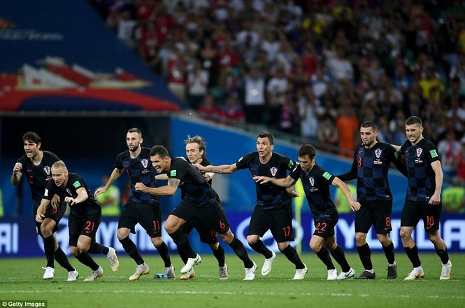 HLV Croatia: 'Tôi đã có lý do tuyệt vời để khóc' - ảnh 1
