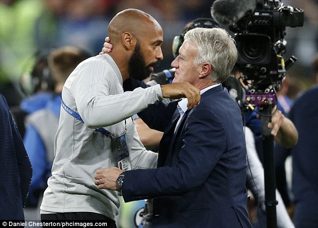 Sắc thái Thierry Henry trong 'nghịch cảnh' bán kết Pháp - Bỉ - ảnh 11