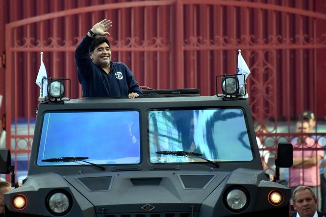 Vừa hết World Cup, Maradona nhận công việc 'béo bở' - ảnh 2