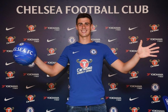Chelsea ra mắt thủ môn đắt giá nhất thế giới - ảnh 1