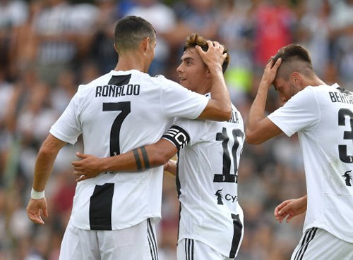 Mục kích Ronaldo khai hỏa ngày ra mắt Juventus - ảnh 13