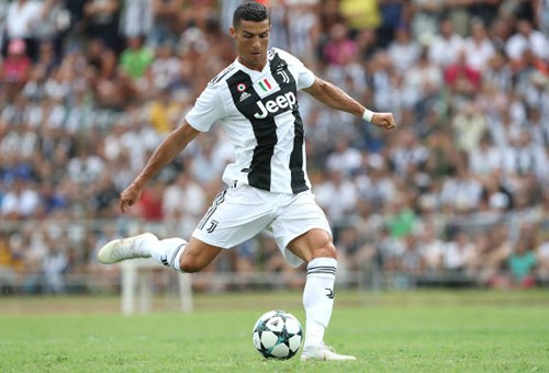 Mục kích Ronaldo khai hỏa ngày ra mắt Juventus - ảnh 2