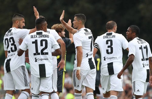 Mục kích Ronaldo khai hỏa ngày ra mắt Juventus - ảnh 5