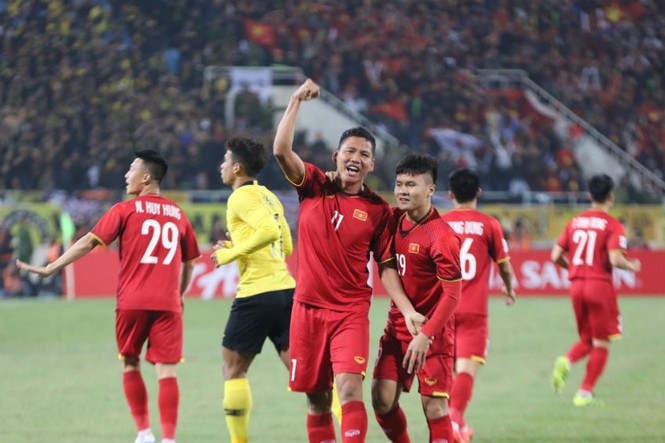 Những khoảnh khắc trong hành trình vô địch AFF Cup của tuyển Việt Nam - ảnh 35