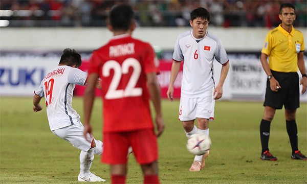 Những khoảnh khắc trong hành trình vô địch AFF Cup của tuyển Việt Nam - ảnh 5