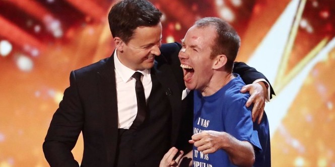 Nghệ sĩ bại não vượt qua Cơ-Nghiệp, thắng Britain's Got Talent 2018 - ảnh 1
