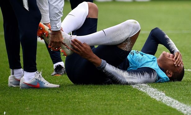Tin mới về chấn thương của thần đồng Mbappe trước World Cup - ảnh 1