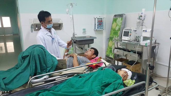 Hình ảnh thảm khốc vụ xe khách lao xuống vực sâu 50m - ảnh 6