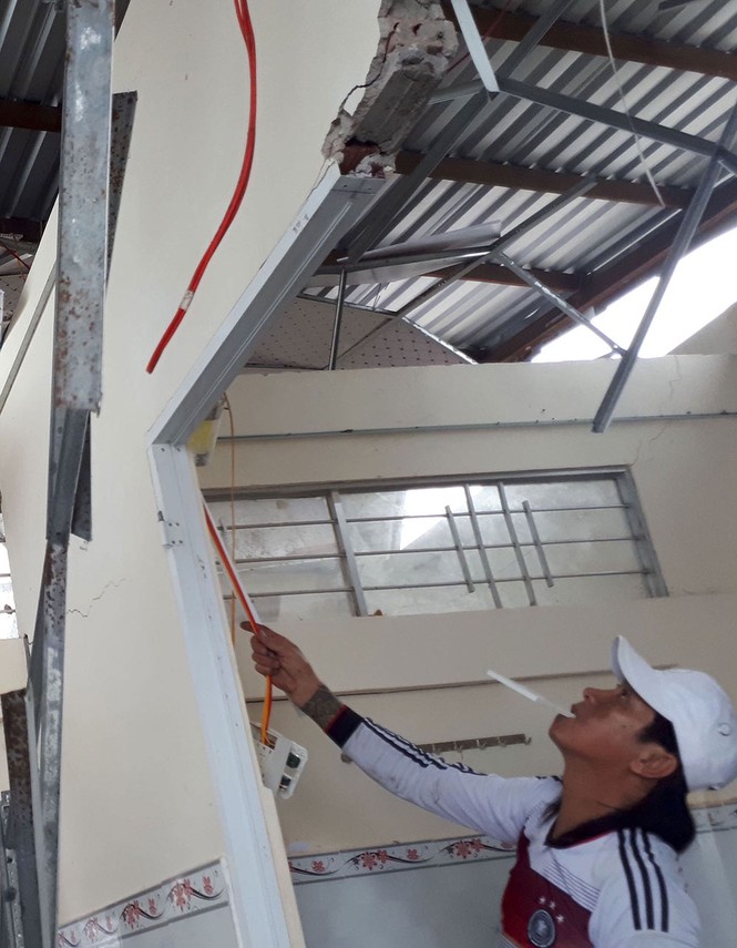 Sạt lở đất đe dọa dân cư ven sông Cà Mau - ảnh 2
