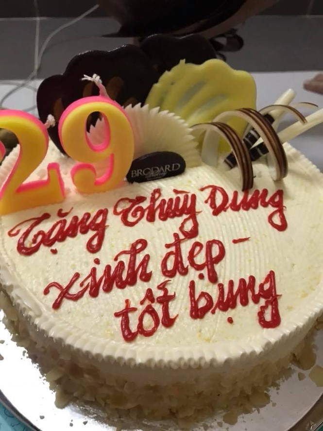 HH Phương Nga vui vẻ cùng tri kỷ đón tuổi mới dù bị phục hồi điều tra - ảnh 2