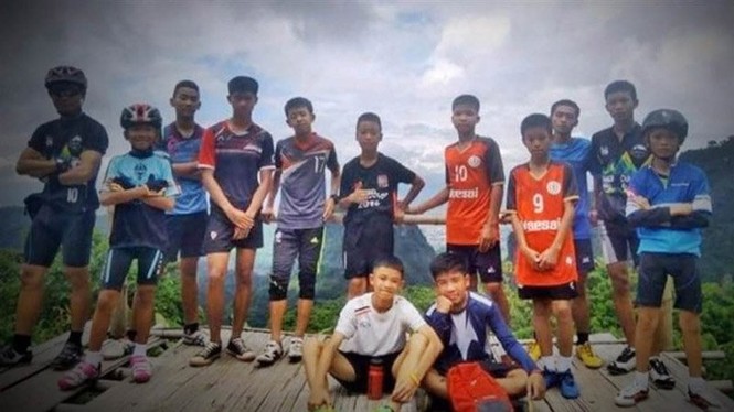Vì sao đội bóng đá Thái Lan sống sót trong hang 17 ngày? - ảnh 1