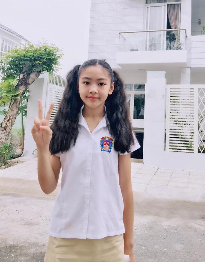 Con gái Quyền Linh xinh đẹp và sở hữu chiều cao khủng - ảnh 3