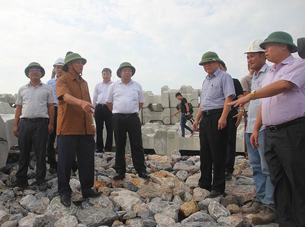 Hải Phòng cấm vận chuyển hành khách trên sông, biển để tránh bão - ảnh 1