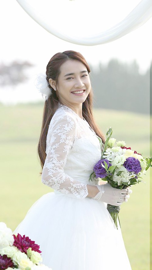 'Cô dâu tháng 9' Nhã Phương đẹp hút hồn với váy cưới - ảnh 2