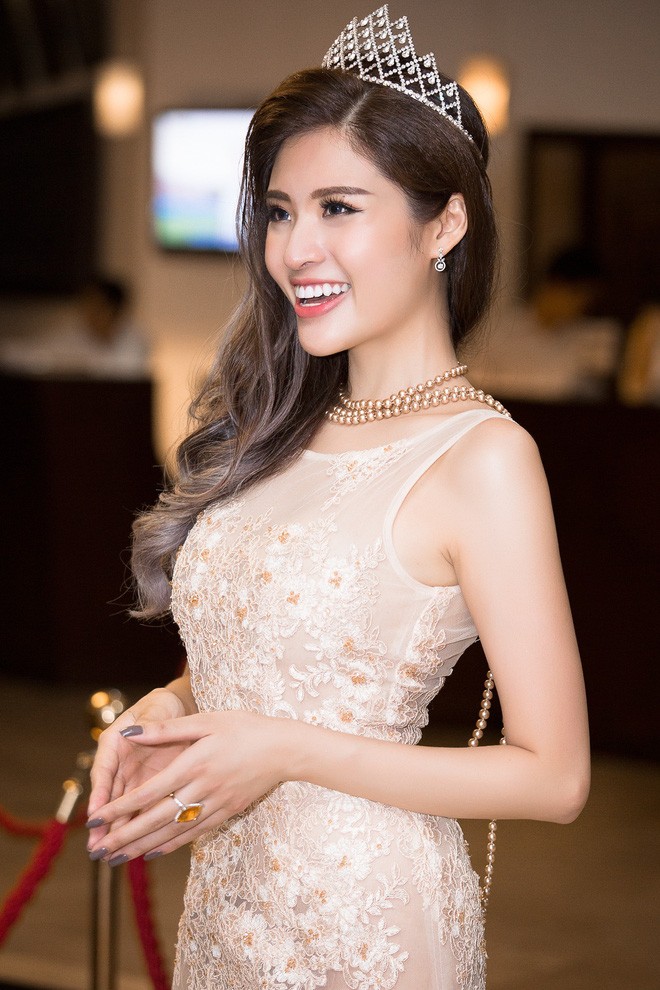 'Quỳnh búp bê' tiết lộ bất ngờ về ngày khai giảng của mình - ảnh 1