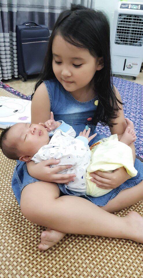 Diễn viên hài Chiến Thắng khoe ảnh con trai út với vợ thứ 3 - ảnh 6