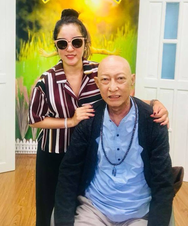 Hình ảnh mới nhất của nghệ sĩ Lê Bình khi vào viện tiếp tục trị bệnh - ảnh 2