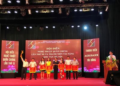 Bế mạc Hội diễn nghệ thuật quần chúng Agribank lần thứ III - ảnh 3