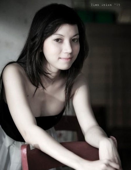 Bà xã lai xinh đẹp kém 14 tuổi của MC Anh Tuấn - ảnh 3