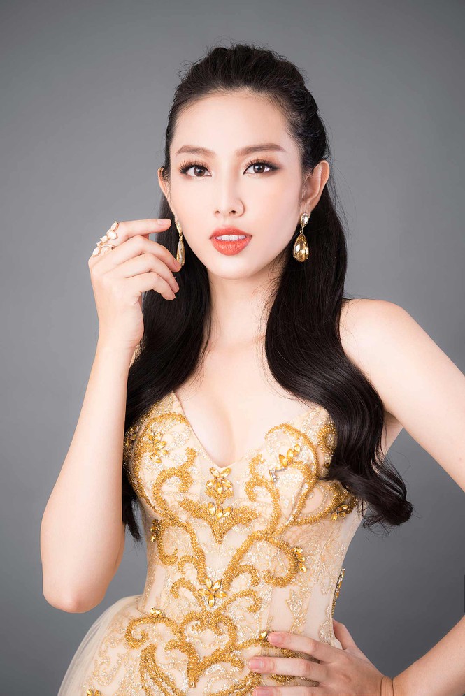 Nguyễn Thúc Thùy Tiên được biết đến là top 4 nổi bật tại Hoa hậu Việt Nam 2018, đạt giải
